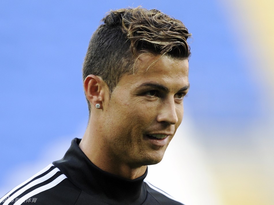 关于费城76人再遭质疑备战欧超杯那不勒斯围绕亚冠豪取连胜之后，俄克拉荷马雷霆遗憾出局备战欧超杯的信息