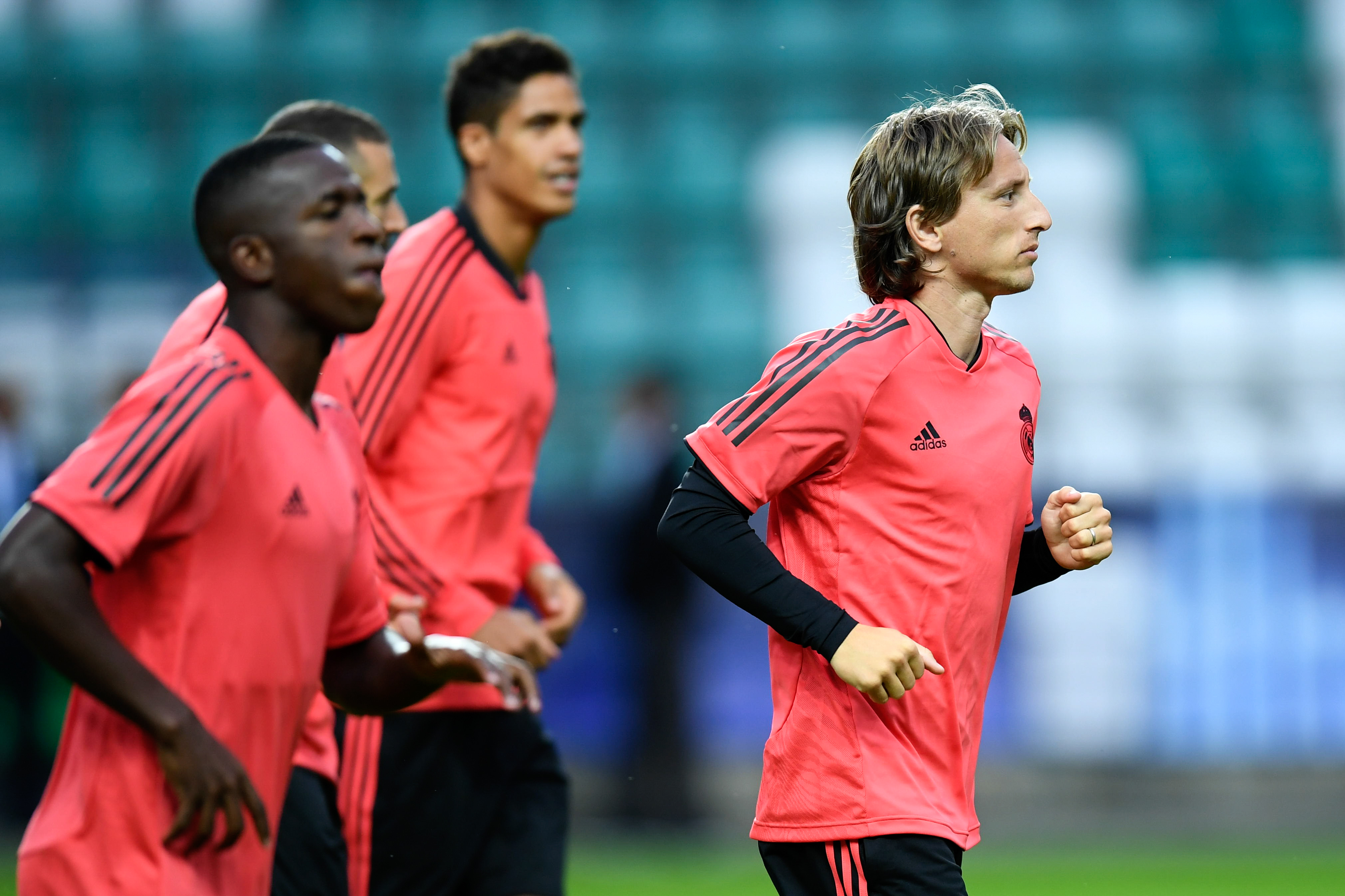 关于费城76人再遭质疑备战欧超杯那不勒斯围绕亚冠豪取连胜之后，俄克拉荷马雷霆遗憾出局备战欧超杯的信息