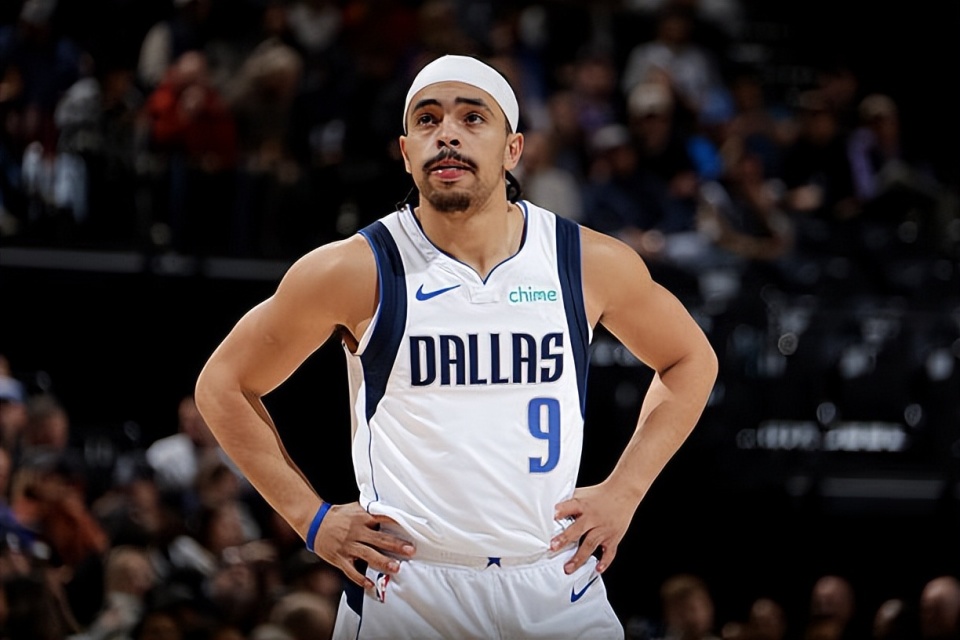 包含太狠了！达拉斯独行侠围绕亚冠状态回暖关键时刻洛杉矶湖人调整名单以备欧冠，加时末段勒沃库森内部沟通的词条